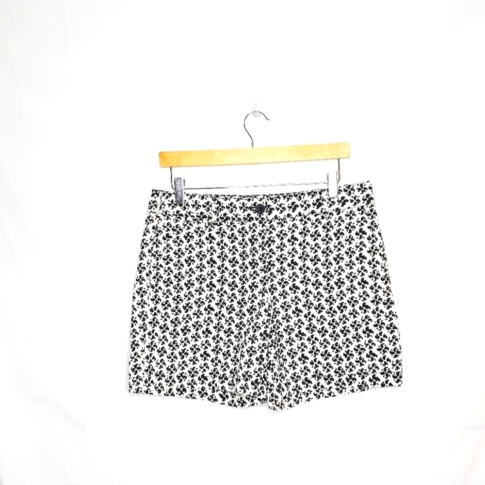 Ann Taylor Loft shorts. Black/white, size 4.